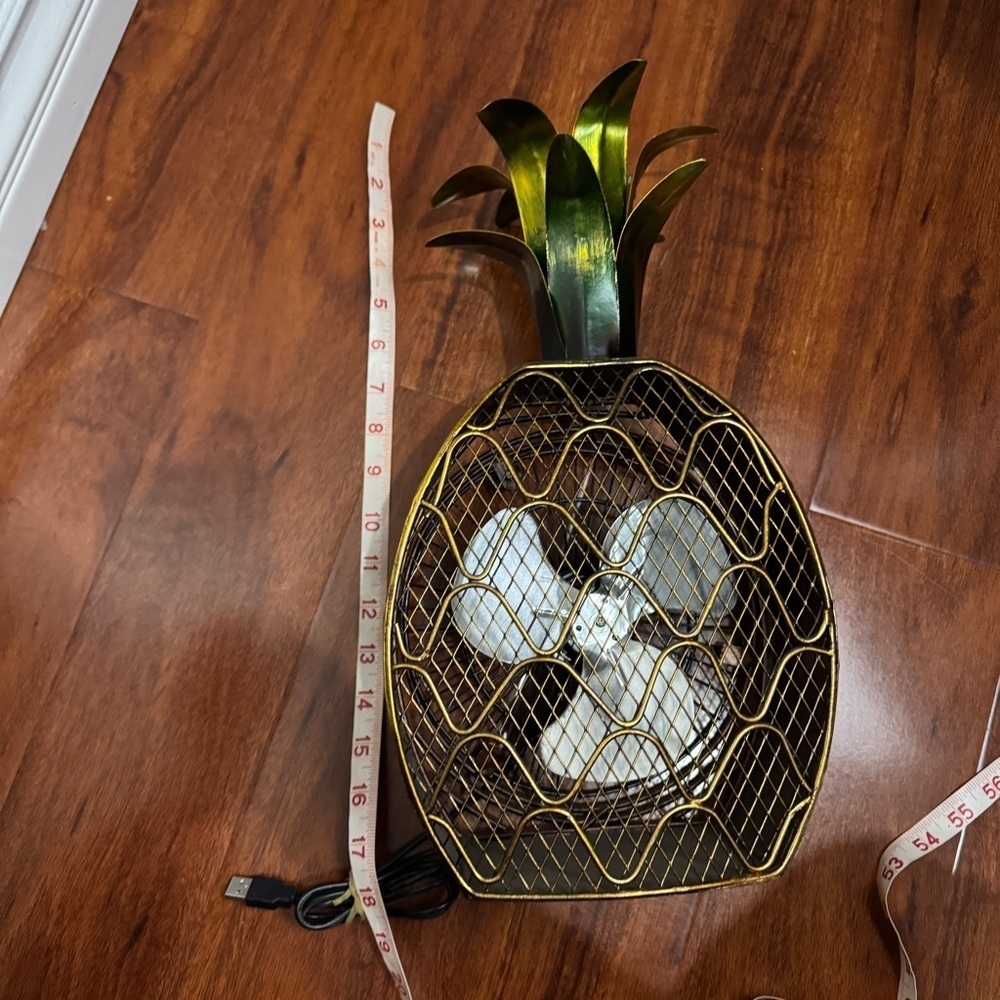 Deco Breeze Pineapple Tabletop Fan Two Speed - Picture 8 of 10